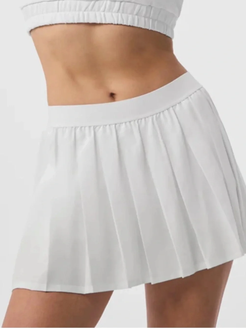 Alo Yoga Varsity Tennis Skirt in White NWOT